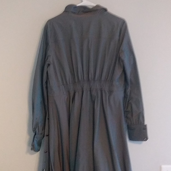 New Long Grey Dress - Must Go!! - Picture 4 of 7